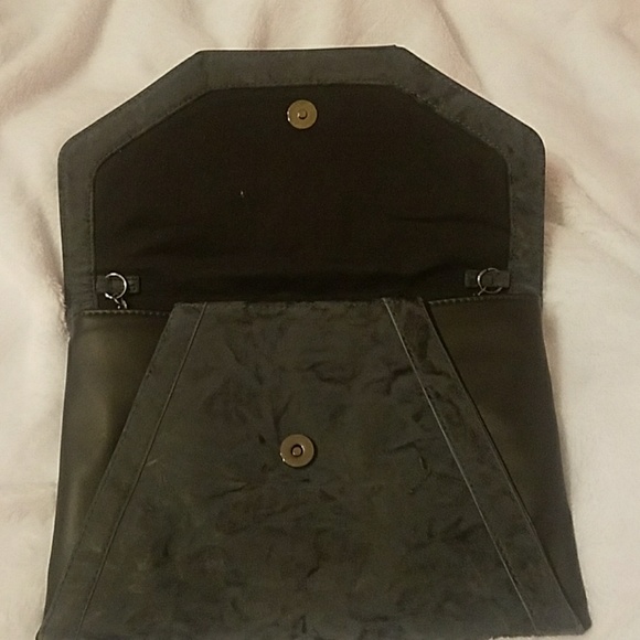 Rustic Gray/Black Clutch - Picture 2 of 8